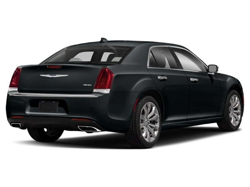 2018 Chrysler 300 300 Limited AWD Maximum Steel Metallic  Shot 8