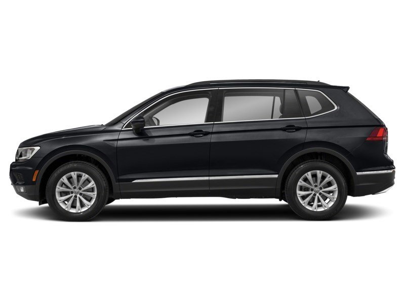 2018 Volkswagen Tiguan Comfortline 4MOTION Deep Black Pearl  Shot 3
