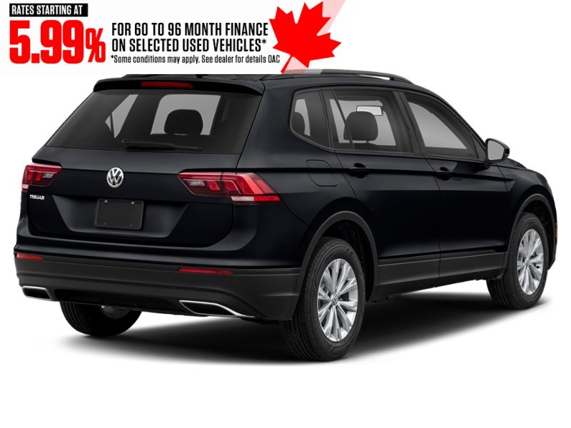 2021 Volkswagen Tiguan Trendline 4MOTION Deep Black Pearl  Shot 6
